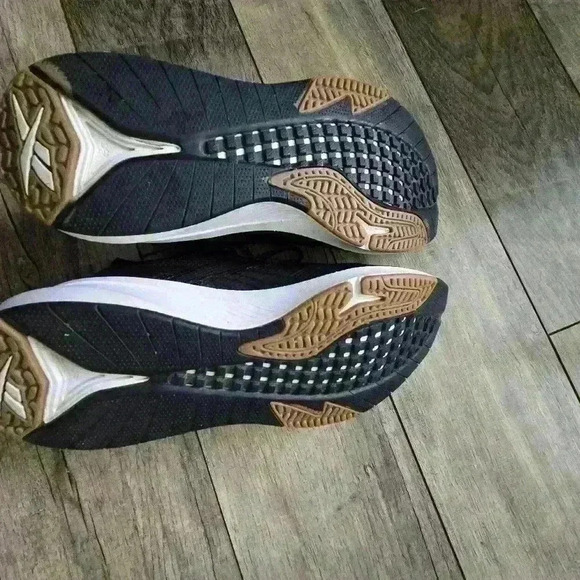 REEBOK womens black  size 8 sneakers - Picture 6 of 9